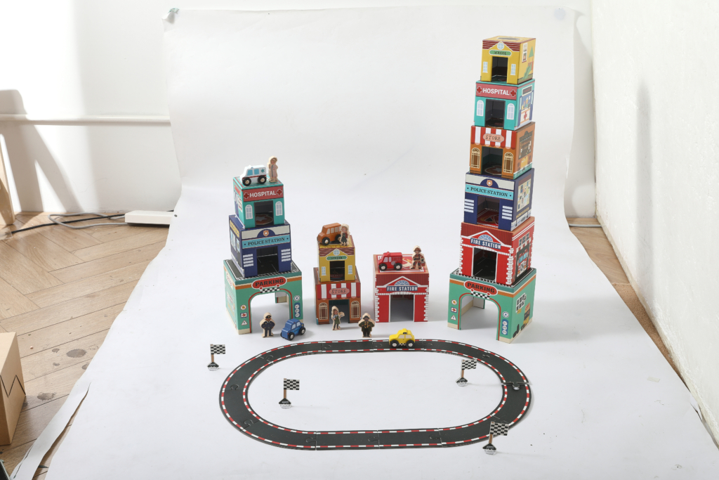 Drewniana układanka wieża ,,Moje małe miasto"