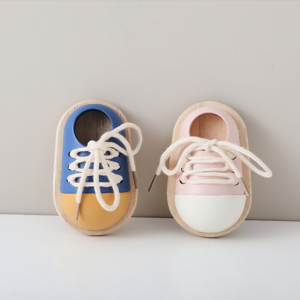 Beary Cute - Buciki do nauki sznurowania