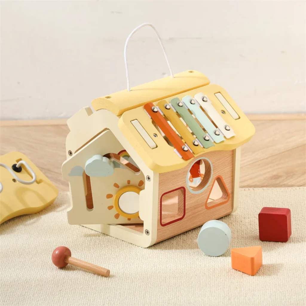 Buttercup Activity Cottage - domek aktywności Montessori